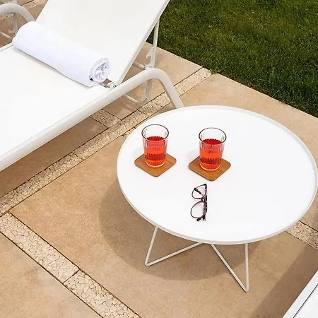 Apartment Paradiso With Private Pool, Bbq Area, Huge Garden And Free Parking