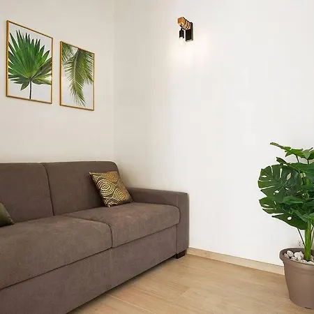 Paradiso With Private Pool, Bbq Area, Huge Garden And Free Parking